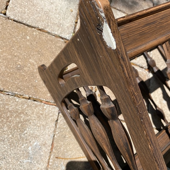 Vintage Plastic Magazine Rack - Picture 5 of 8